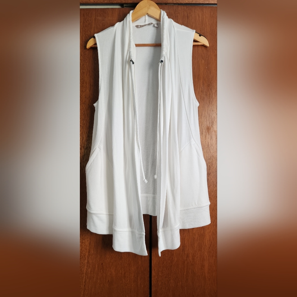 Athleta Mindset Vest white size xs - EUC